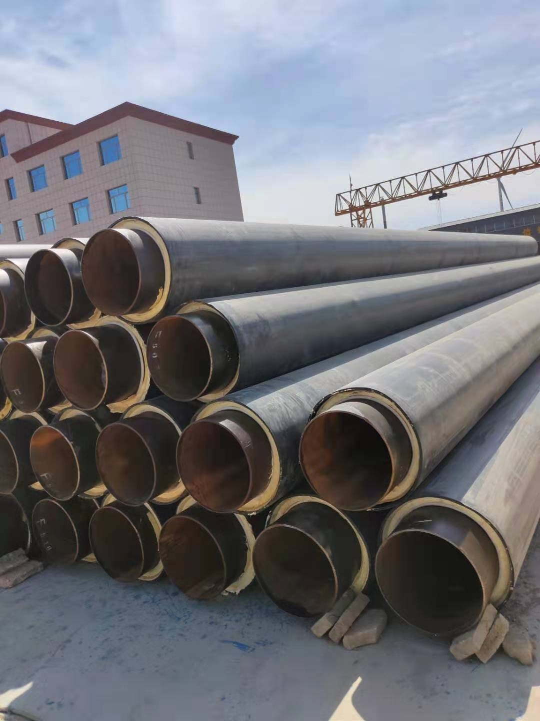 邯鄲廠家820預(yù)制直埋發(fā)泡聚氨酯保溫管 現(xiàn)貨施工