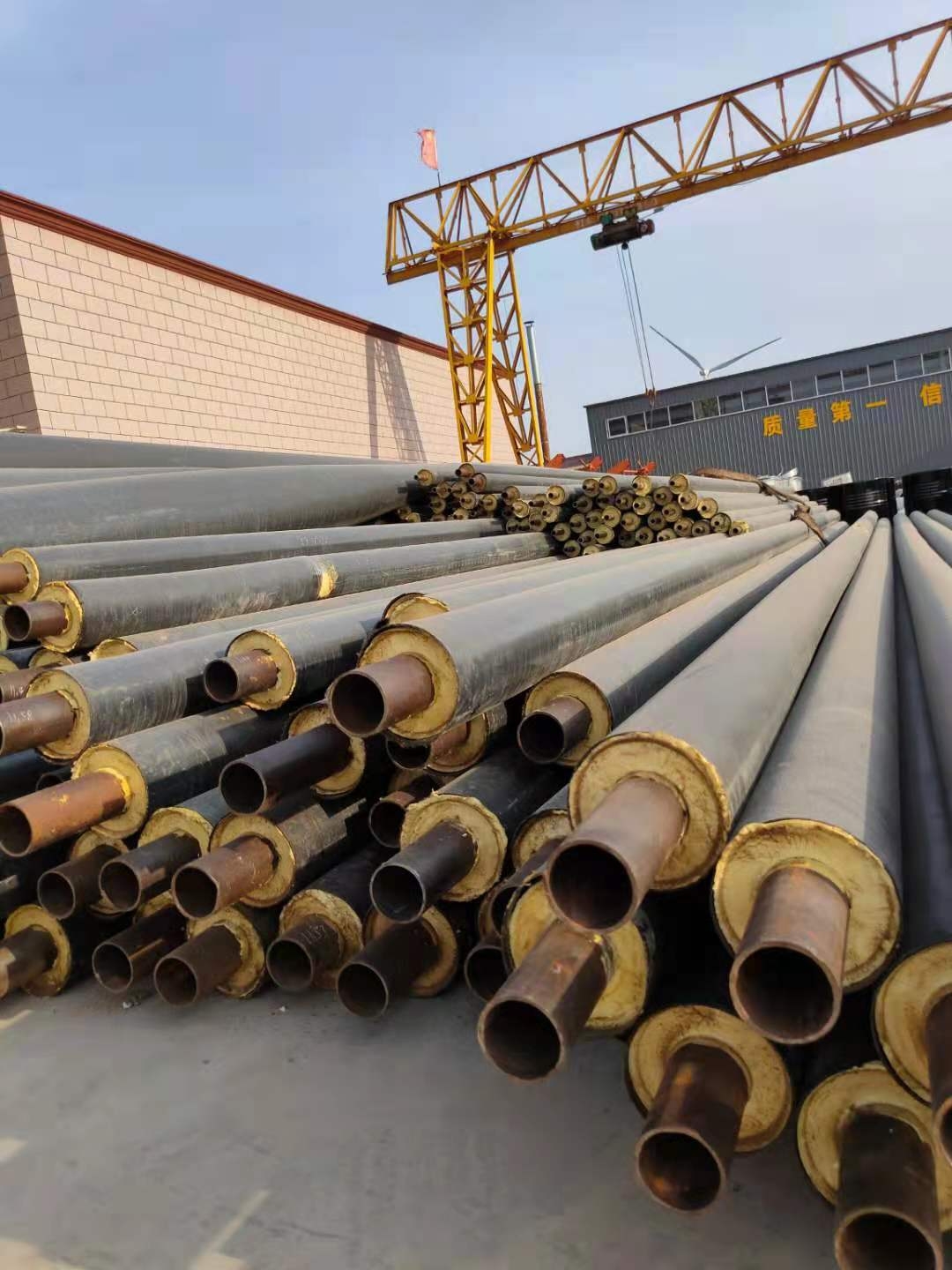 57·60小型聚氨酯直埋發(fā)泡保溫管集中供熱保溫管實(shí)體貨源批發(fā)